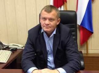  Александр Поимцев:Особое внимание уделяется очистке спускам-подъемам, маршрутам движения общественного пассажирского транспорта, подъездам к остановкам».